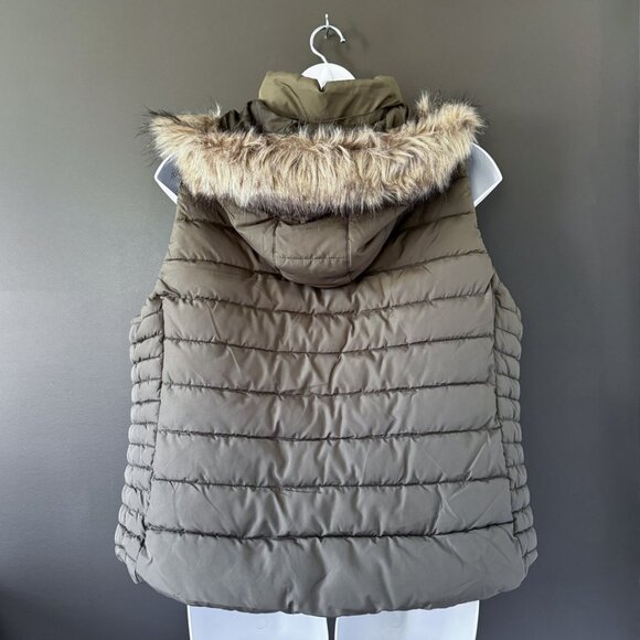 H&M Quilted Puffer Vest with Detachable Hood NWT 2XL - Picture 2 of 4